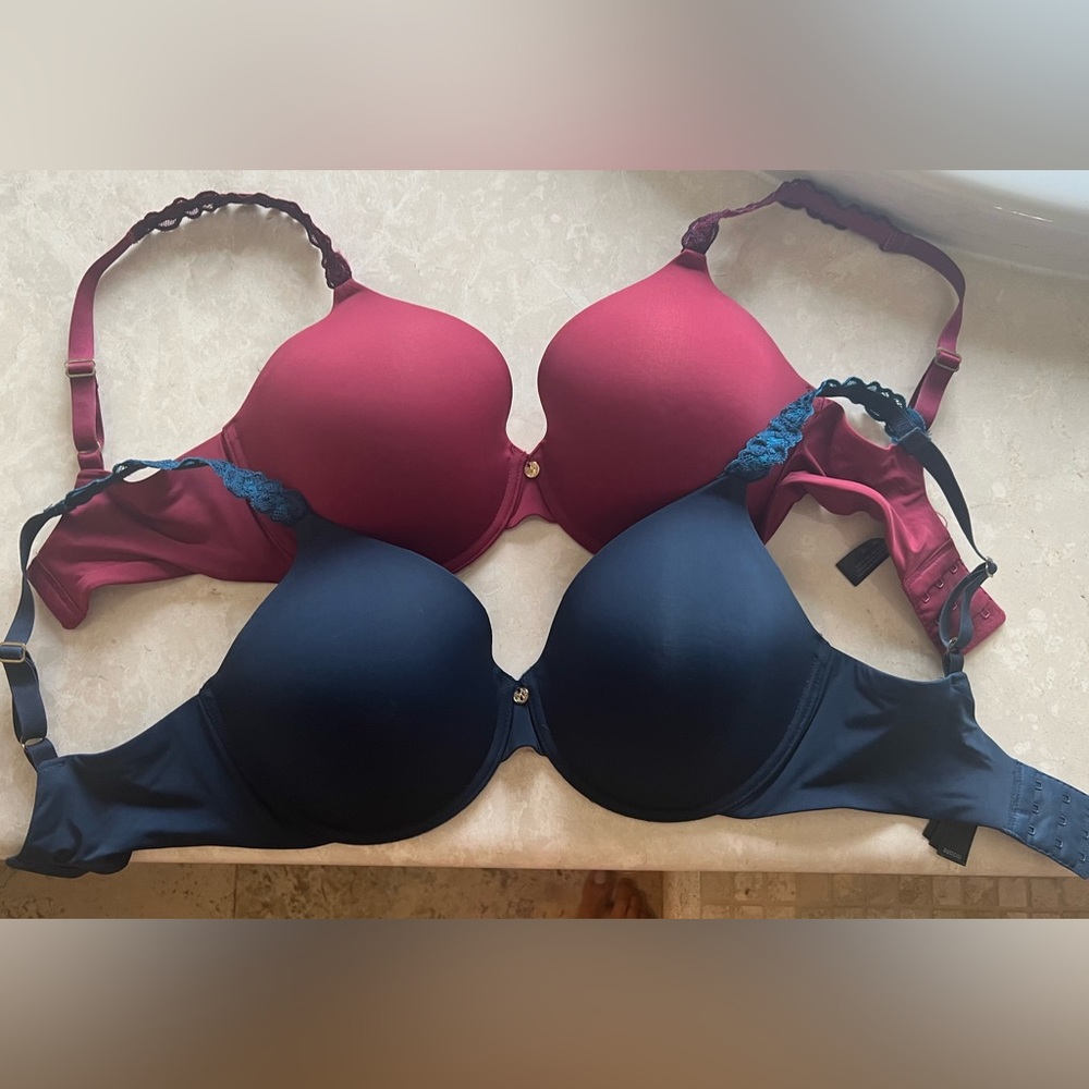 Natori 32DDD or 32F underwire Bras set of 2